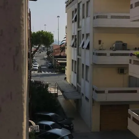 Monolocale Mare Maty * Marina Di Carrara